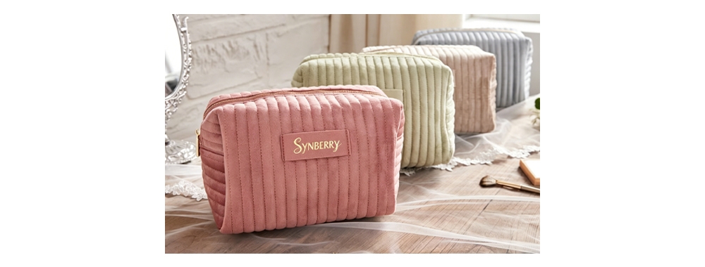 Velvet Devor&eacute; Bag