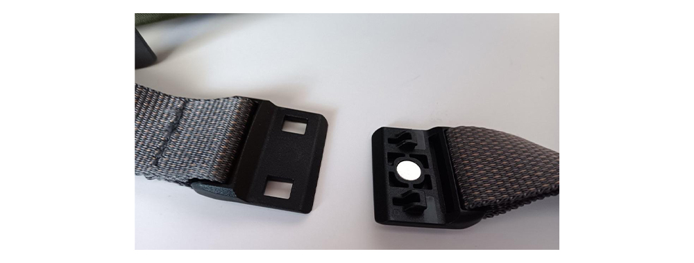 Bellroy Backpack Magnetic Buckle Display